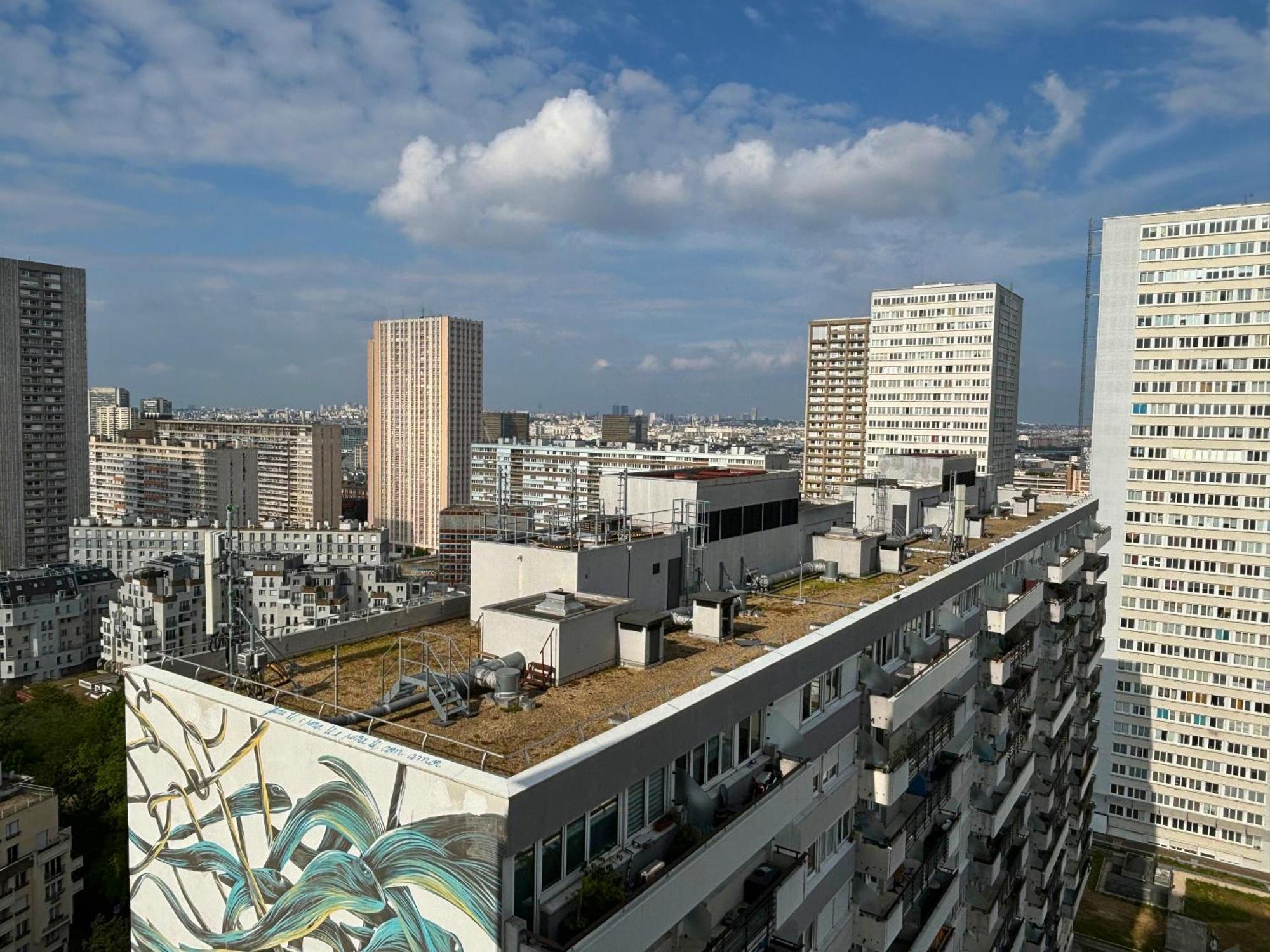 Appartamento With Panoramic View: Live In Peace! Parigi